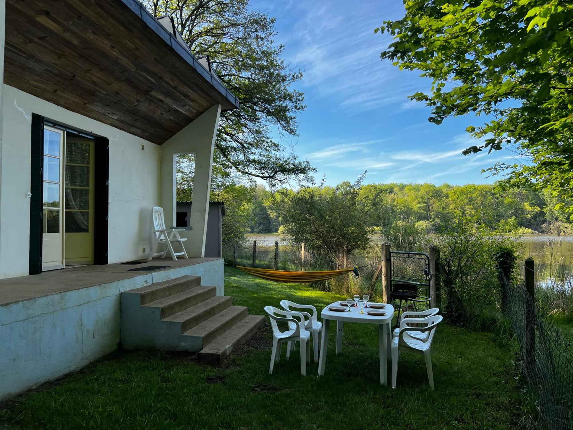 Chalet Au Bord De L'Etang 4 Pers Les Boulmiers Екстер'єр фото